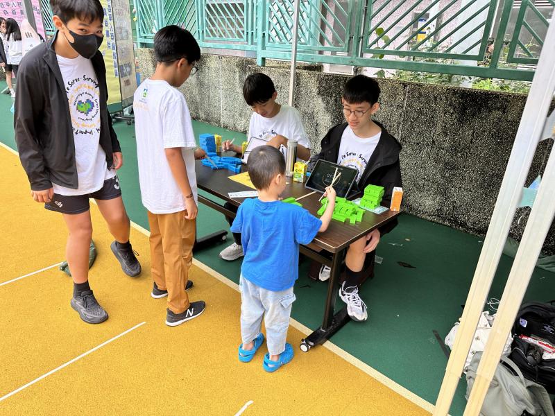 DS5 Service Learning Program: Second Activities